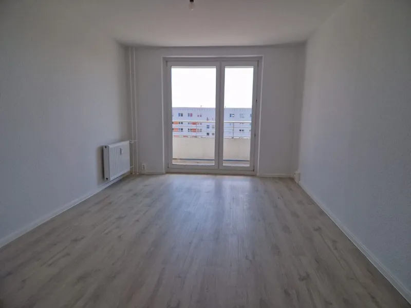 Helle Pärchenwohnung mit neuem Badezimmer und Balkon! — photo 1
